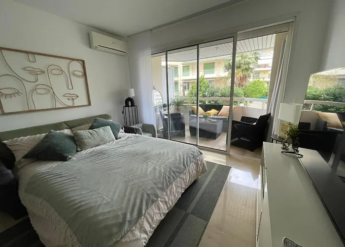 Appartement 2 Pieces A Cannes